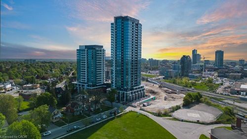 904-15 Wellington St S, Kitchener, ON, N2G0E4 | Card Image