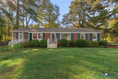 310 E Gwynnfield Rd, Tappahannock, VA, 22560-5251 | Card Image