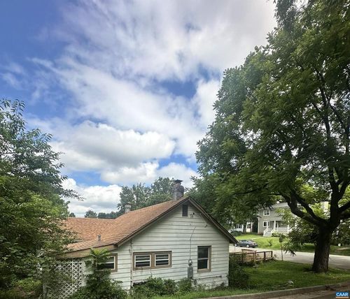 924 Bolling Ave, CHARLOTTESVILLE, VA, 22902-5915 | Card Image