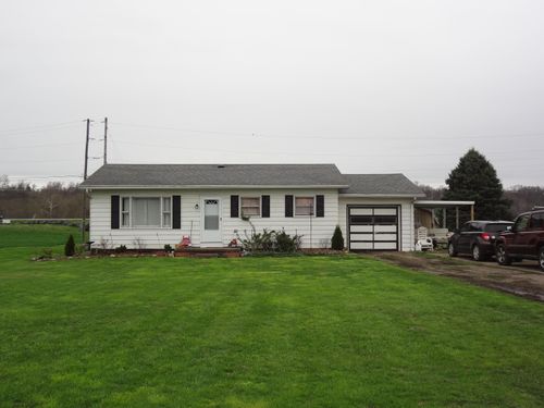 23147 County Road 621, Coshocton, OH, 43812-8903 | Card Image
