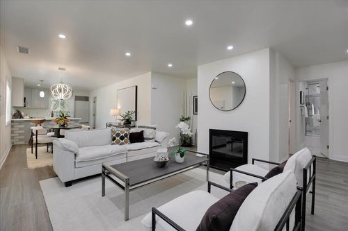 535 Wentworth Ave, Santa Barbara, CA, 93101-4434 | Card Image