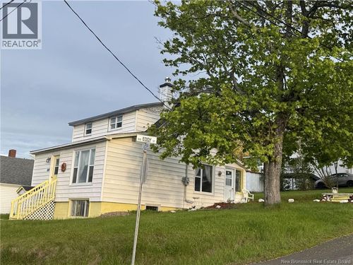 534 Victoria St, Dalhousie, NB, E8C2T3 | Card Image