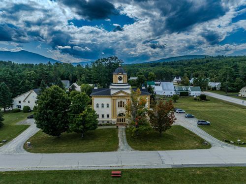 3-28 Academy St, Franconia, NH, 03580-4964 | Card Image