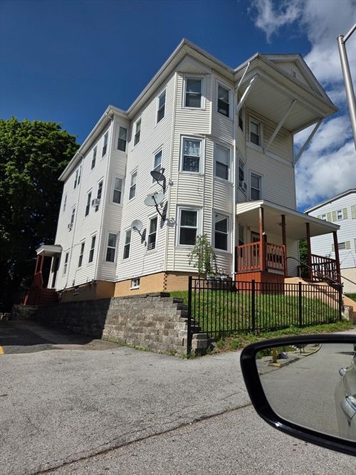14 Caroline St, Worcester, MA, 01604-3884 | Card Image