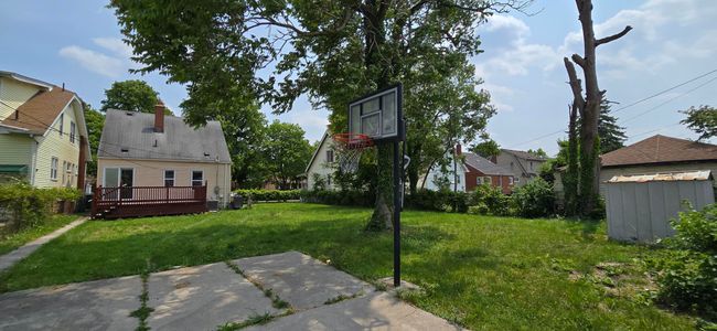 7335 Maple St, House other with 3 bedrooms, 2 bathrooms and null parking in Dearborn MI | Image 5