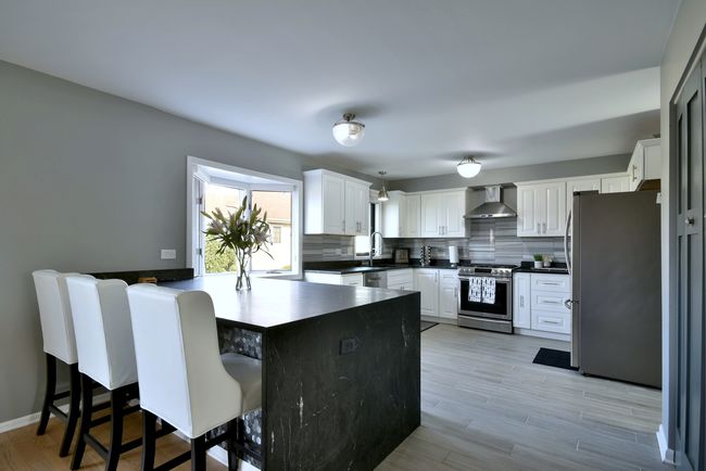 20224 Overland Trl, House other with 5 bedrooms, 5 bathrooms and 3 parking in Olympia Fields IL | Image 13