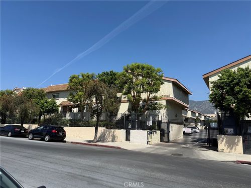 23-13080 Dronfield, Sylmar, CA, 91342 | Card Image