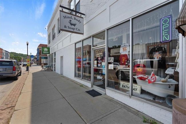 Second Business in building | Image 20