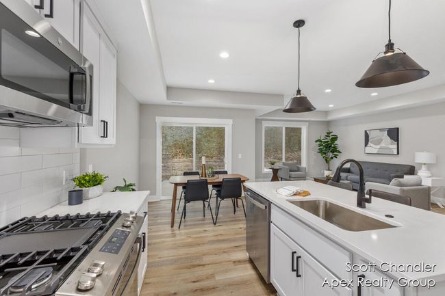 Photo of similar home. | Image 7
