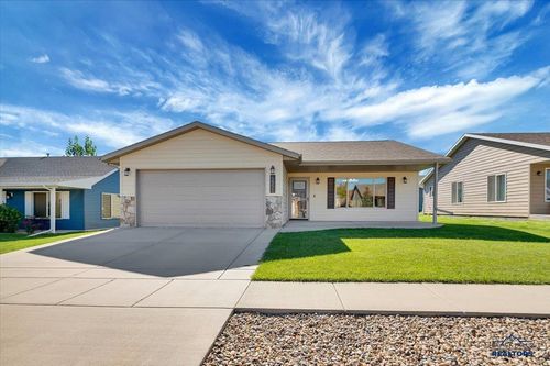 6851 Mulberry Dr, Summerset, SD, 57718-9165 | Card Image