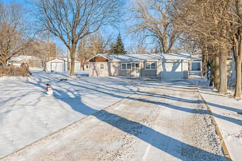 215 Winnebago Avenue, Fairmont, MN, 56031 | Card Image
