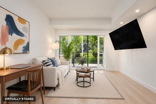 212-2520 Guelph Street, Vancouver, BC, V5T0K7 | Card Image