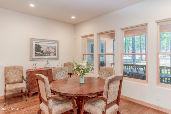 Kitchen Dining Room | Image 21