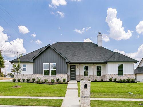 610 N Mill St, Weatherford, TX, 76086-3371 | Card Image