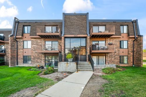 apt-3a-620 Tralee Ct, Schaumburg, IL, 60193-3242 | Card Image
