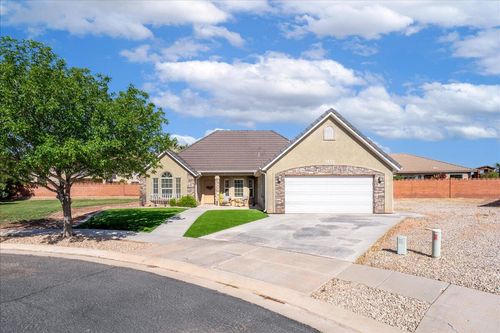 3450 S 670 East Cir, St George, UT, 84790-6245 | Card Image