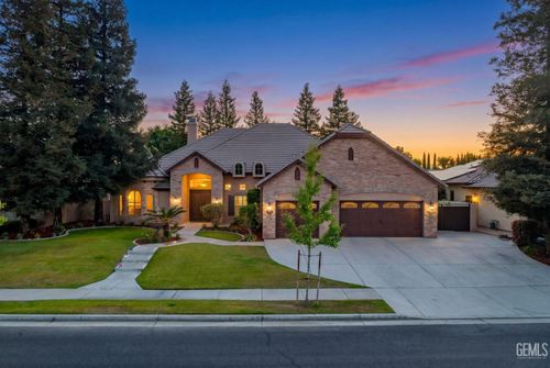 1905 Ordsall Street, Bakersfield, CA, 93311 | Card Image