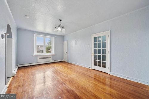 5200 W Montgomery Ave, PHILADELPHIA, PA, 19131-3303 | Card Image