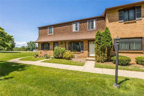 8 Surrey Hill, Henrietta, NY, 14623 | Card Image