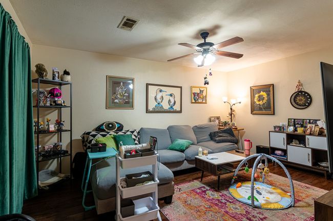 1216 Hunt Living Room | Image 21