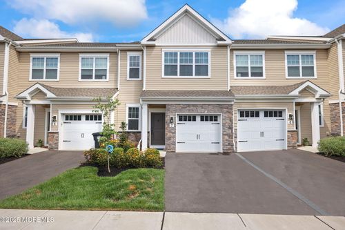 7 Chapel Ln, Neptune, NJ, 07753-7027 | Card Image