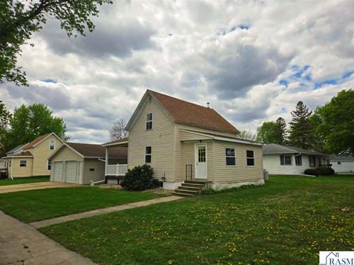 400 Se 2nd Avenue, Wells, MN, 56097 | Card Image