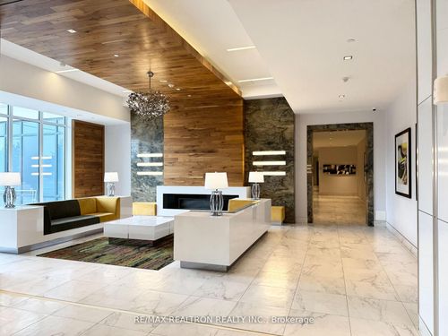 425-7900 Bathurst St, Vaughan, ON, L4J0J9 | Card Image