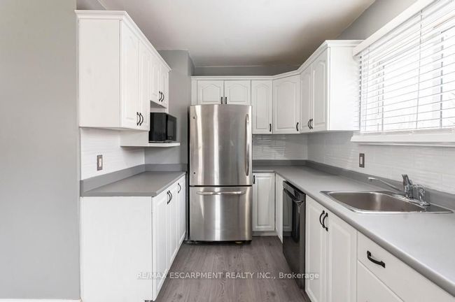 43 Armstrong Ave, House other with 4 bedrooms, 2 bathrooms and 2 parking in Hamilton ON | Image 8