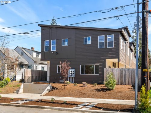 4-5866 N Missouri Ave, Portland, OR, 97217-2247 | Card Image