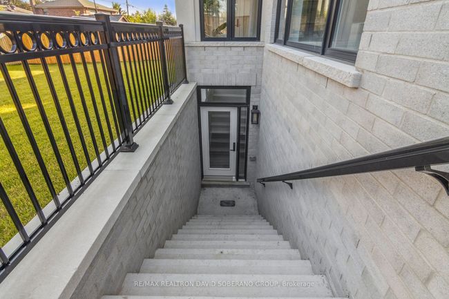 123 Anthony Rd, House other with 4 bedrooms, 5 bathrooms and 6 parking in North York ON | Image 31