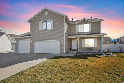 892 Flint Cir, Tooele, UT, 84074-5505 | Card Image