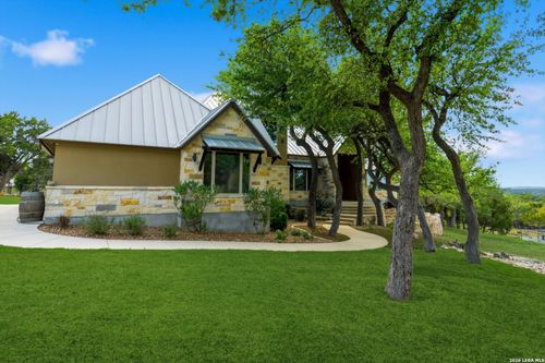 1466 Crossbow Dr, Canyon Lake, TX, 78133-3380 | Card Image