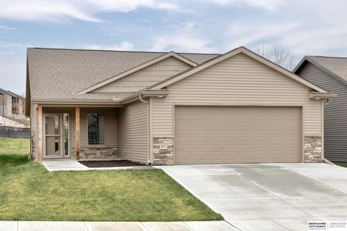 2617 Piney Creek Dr, Elkhorn, NE, 68022-4549 | Card Image