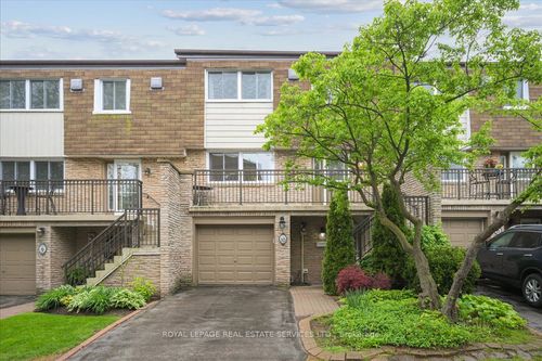10-2120 Marine Dr, Oakville, ON, L6L1B7 | Card Image