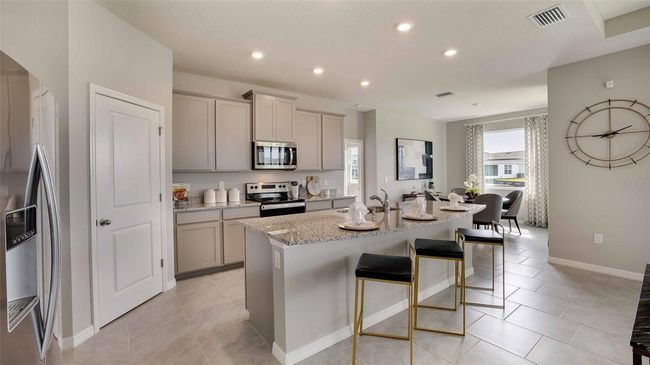 12833 Nw 13 Th Ln, House other with 4 bedrooms, 4 bathrooms and null parking in NEWBERRY FL | Image 4