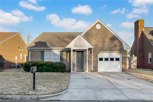 21 Loch Cir, Hampton, VA, 23669-5520 | Card Image