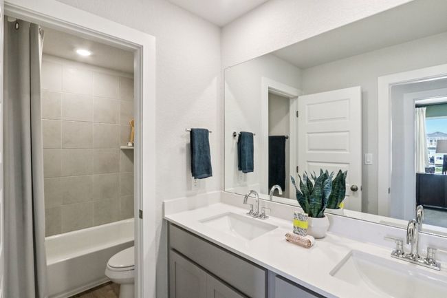 6510 Smarty Jones Ln, House other with 5 bedrooms, 3 bathrooms and 2 parking in Buda TX | Image 13