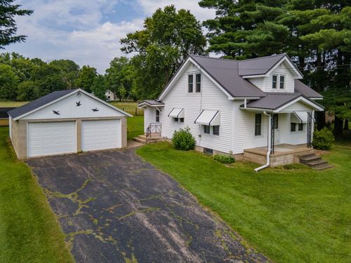 114 W Pioneer Park Rd, Westfield, WI, 53964-7526 | Card Image
