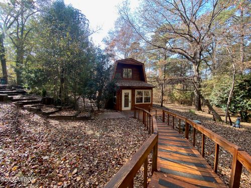 231 W Seminole Dr, Byron, GA, 31008-4107 | Card Image