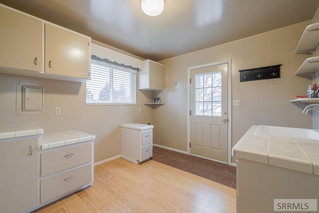 147 N 3900 E, House other with 6 bedrooms, 3 bathrooms and 2 parking in Rigby ID | Image 13