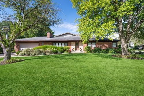 824 Echo Ln, Glenview, IL, 60025-3326 | Card Image
