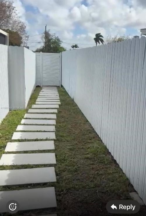 1-11875 Sw 186th St, Miami, FL, 33177-3270 | Card Image