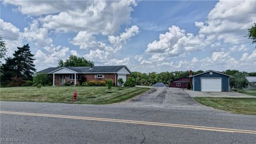 7893 Walnut Creek Bottom Rd Nw, Dundee, OH, 44624-8753 | Card Image