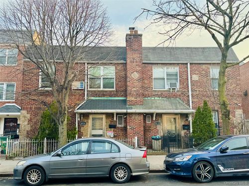 40-24 Aske St, Elmhurst, NY, 11373-1748 | Card Image