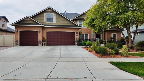1011 S Riverstone Dr, Nampa, ID, 83686-7723 | Card Image