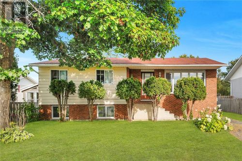 704 Mead Blvd, Espanola, ON, P5E1L7 | Card Image