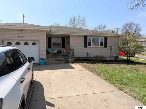 8759 S Glenview Drive, La Vista, NE, 68128 | Card Image