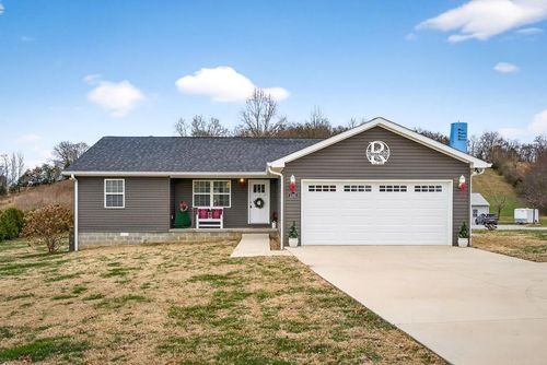 2195 Windle Community Rd, Cookeville, TN, 38506-7938 | Card Image