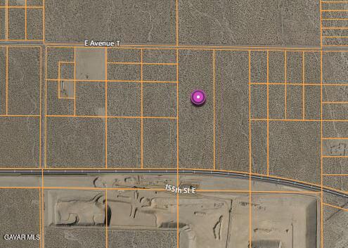 Land in Palmdale