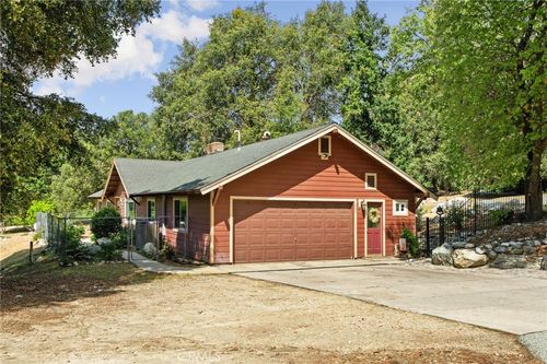 39804 Pine Bench, Yucaipa, CA, 92399 | Card Image